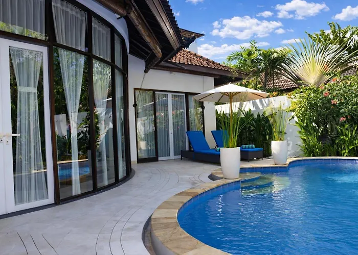 Villa Beatrix With Private Pool & Garden *