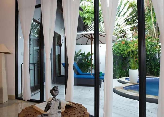 فيلة Beatrix With Private Pool & Garden سمينياك