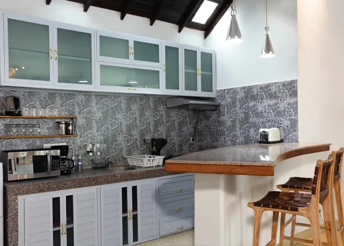 Beatrix With Private Pool & Garden Villa Seminyak